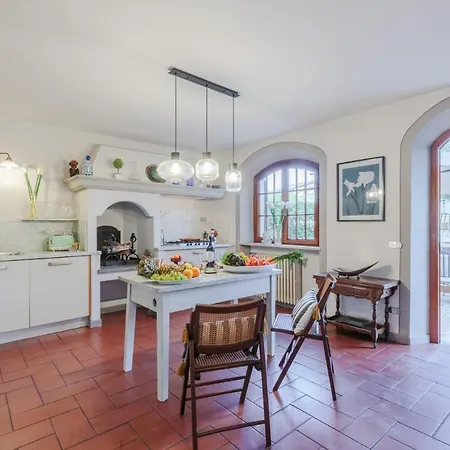 Cesare 4 Bedroom With Pool * Lucca